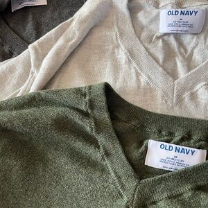 Old Navy V-Neck Sweater Duo in Olive, dark grey and light grey. Medium. NWOT